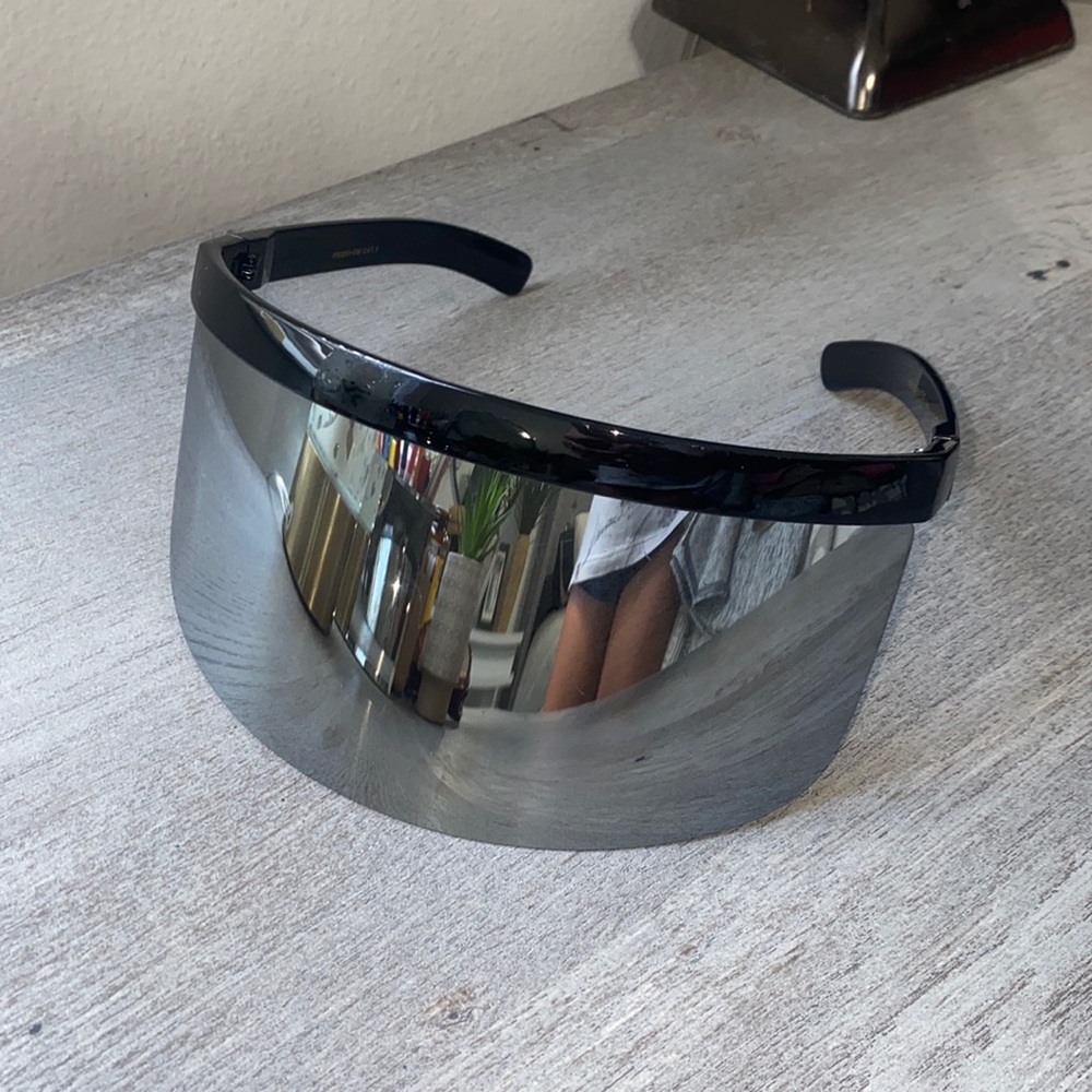 Reflective Glasses